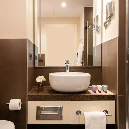 Otel Leonardo Royal Venice Mestre