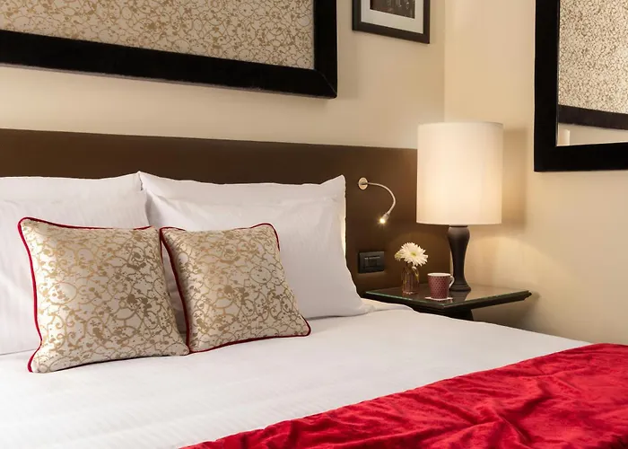 Hotel Leonardo Royal Venice 4*