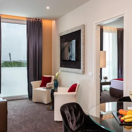 Leonardo Royal Venice 4*