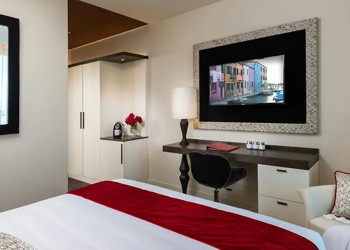 Leonardo Royal Venice 4* מסטרה